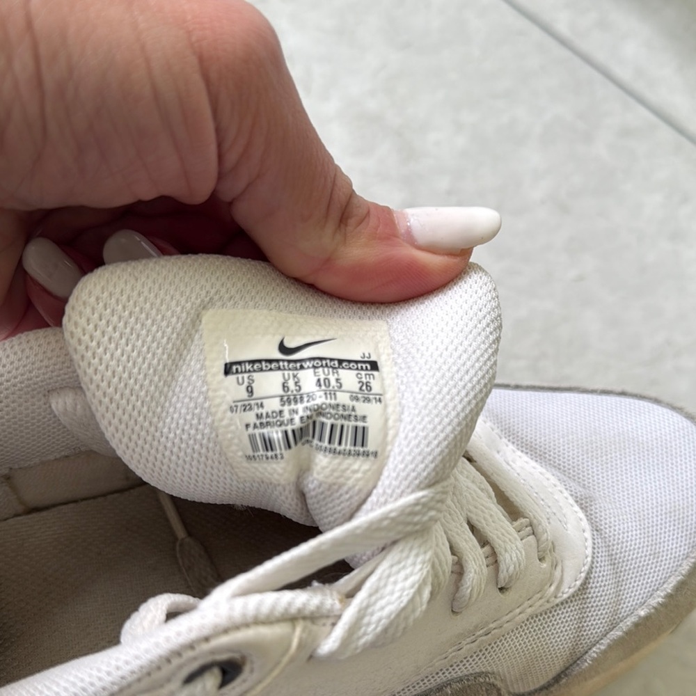 Nike Air Max White and Gray Sneakers - Picture 6 of 6